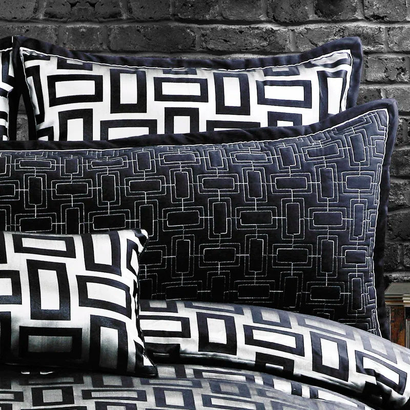 Kacy Comforter Set
