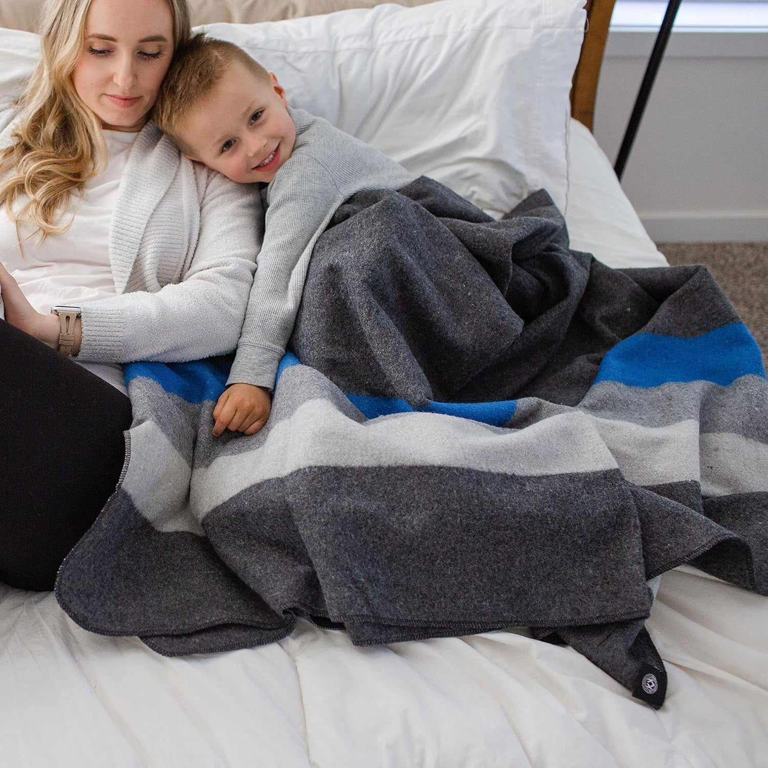 Rainier Wool Blanket - 4.5Lbs Warm, Heavy, Washable, Large | Great for Camping, Outdoors, Survival & Emergency Kits (White Blue Gray)