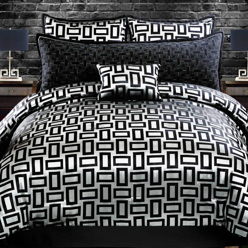 Kacy Comforter Set