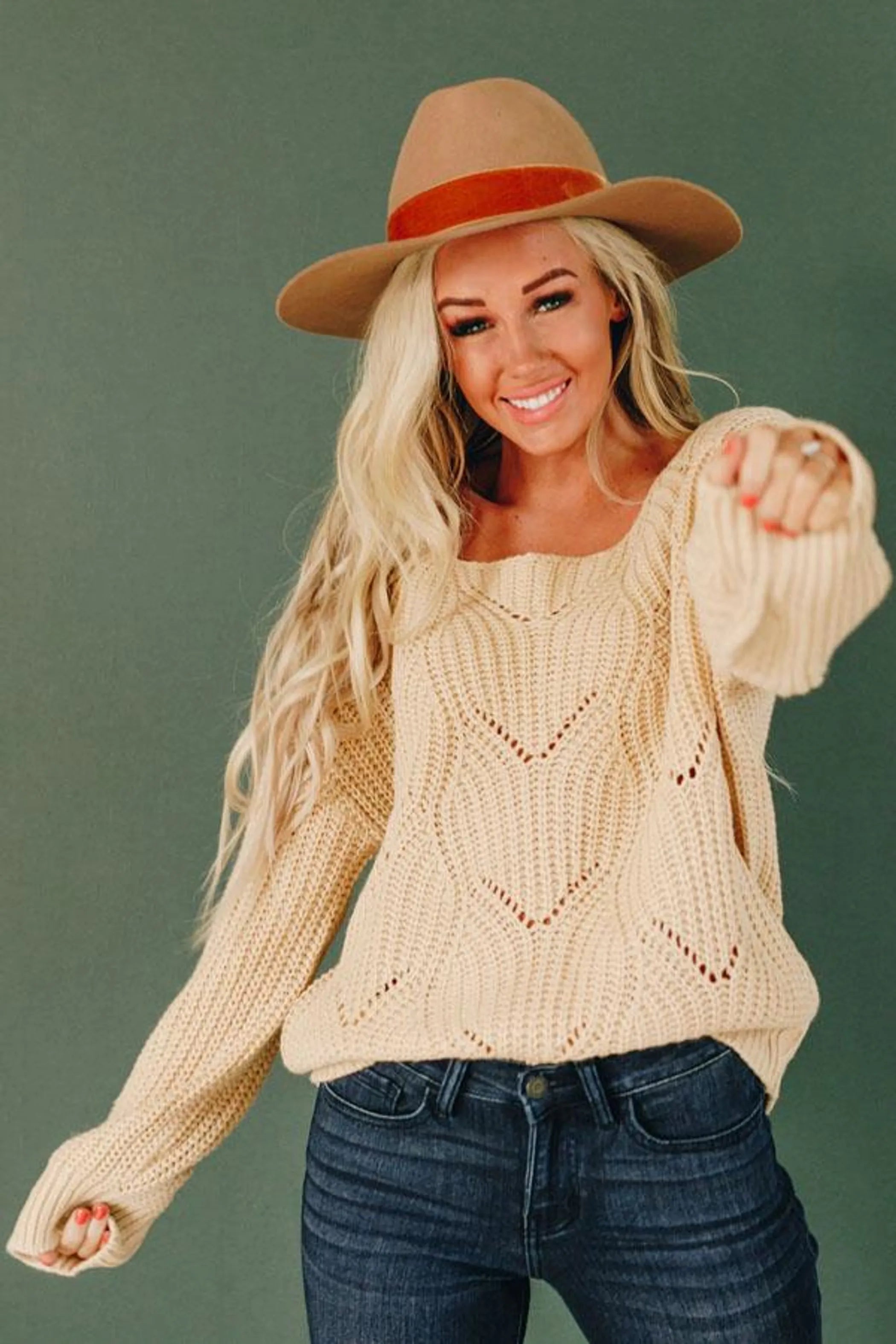 Milton Hollow Knit Sweater - Perfect Discovery