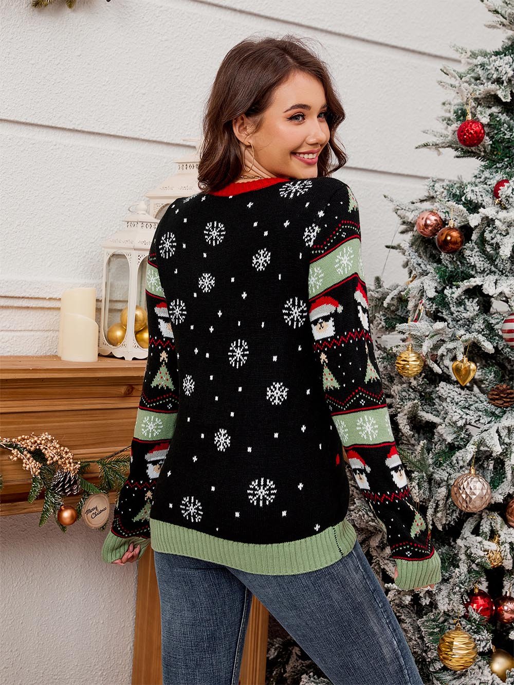 Alpaca Patterned Loose Christmas Sweater with Lights - Perfect Discovery